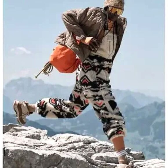 *NEW* Free Peopple Hit The Slopes Printed Salopette - Picture 1 of 16
